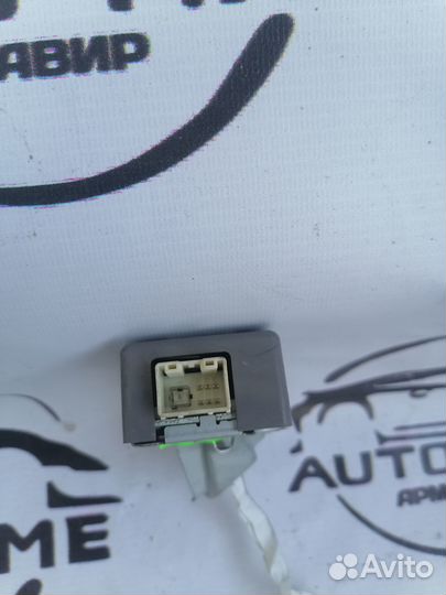 Блок управления дверьми lexus