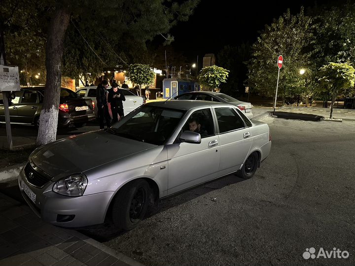 LADA priora 2015 lux