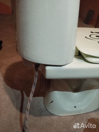 Унитазы и бачки бу