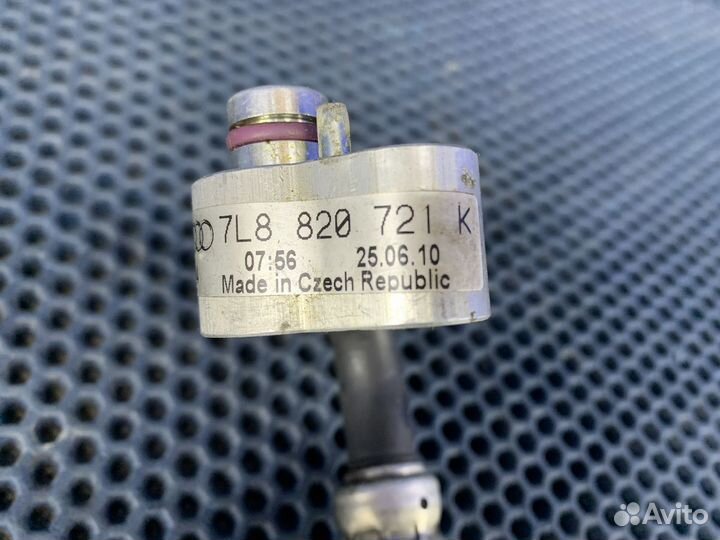 Шланг трубка кондиционера Audi Q7 4L cjtc