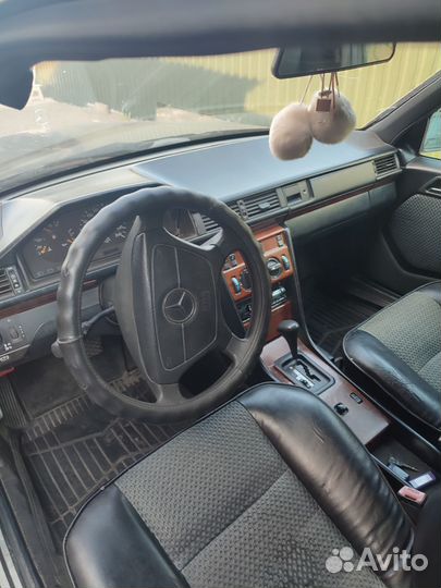 Mercedes-Benz E-класс 2.2 AT, 1993, 350 000 км