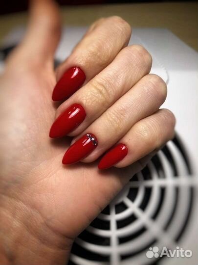 Маникюр на дому