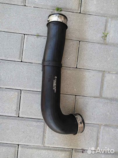 Патрубок интеркулера Пассат Б6 Гольф 1K0145838C