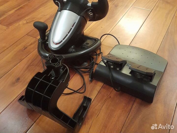 Игровой Руль sven turbo с педалями и креплением