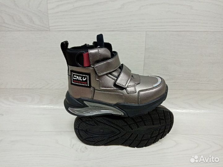 Новые демисезонные ботинки раз. 27,28,29,30,31,32