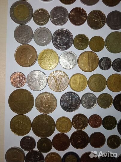 Набор монет зарубежных стран 100 штук