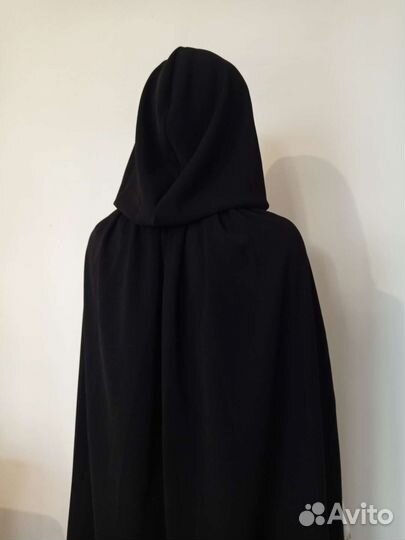 Женский средневековый плащ