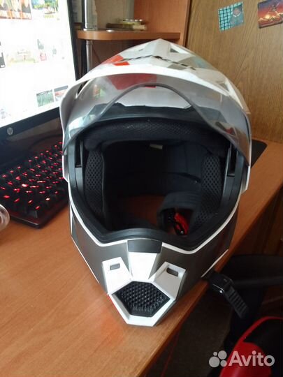 Шлем кроссовый