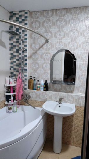 3-к. квартира, 83 м², 3/4 эт.