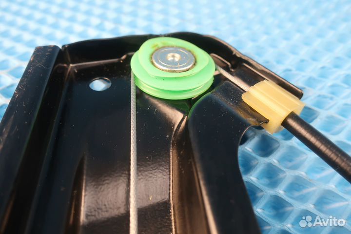 Стеклоподъемник передний левый VW Polo Sedan