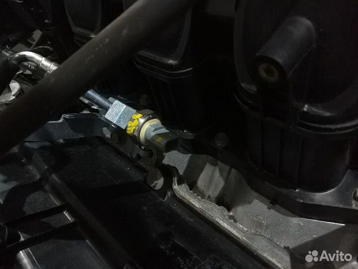 Топливная рейка правая Nissan Patrol