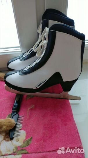 Коньки женские Roces 39 белые