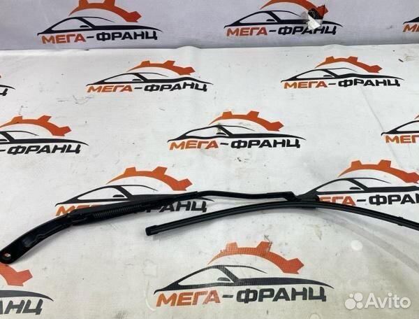 Дворник лобового стекла передний правый Citroen С4