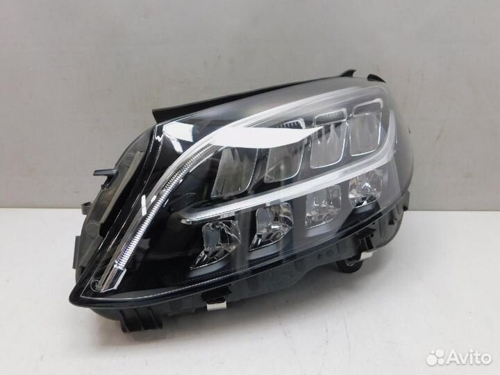 Фара левая Mercedes-Benz C-Class