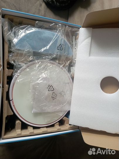 Робот пылесос