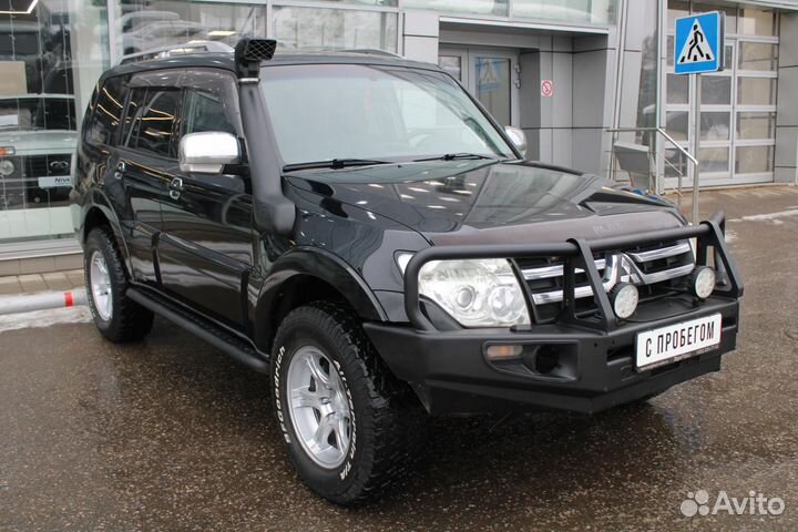 Mitsubishi Pajero 3.2 AT, 2008, 270 121 км