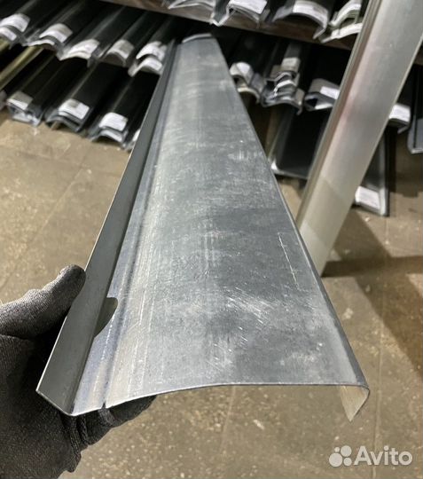 Порог правый Nissan Patrol Y61, Safari, Seranza 97