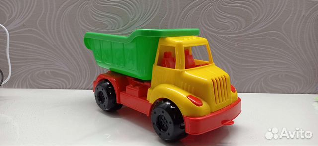 Машинка самосвал
