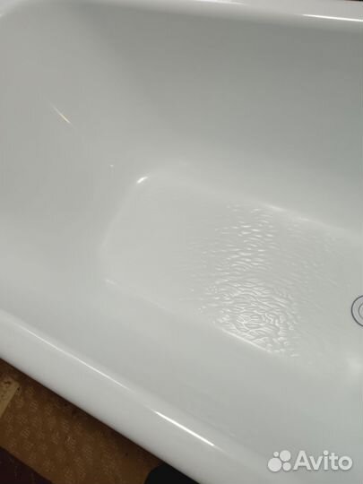 Ванна акриловая 120х70