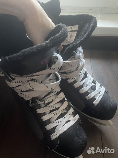 Коньки хоккейные 42