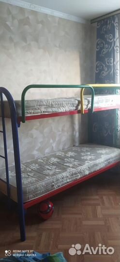 Двухъярусная кровать