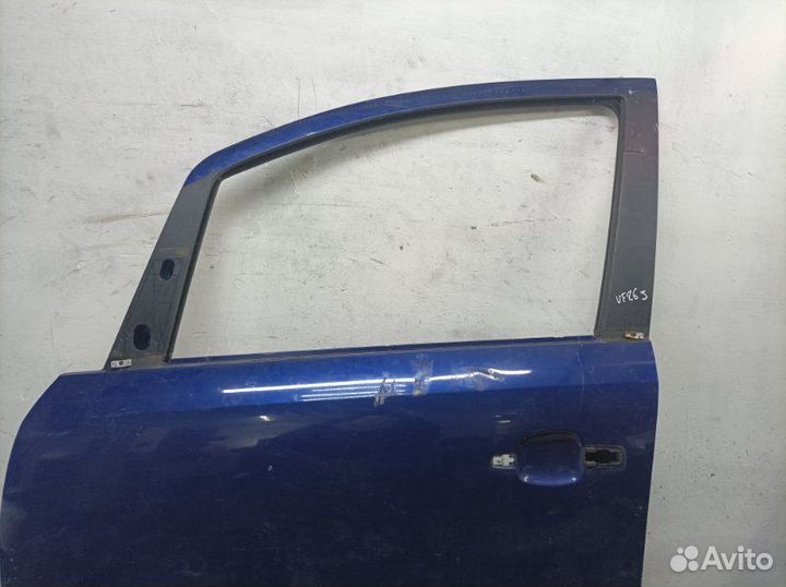 Дверь передняя левая Opel Zafira B минивен правый