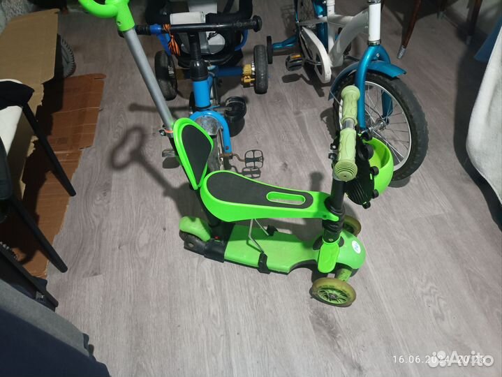 Детские велосипеды и самокат