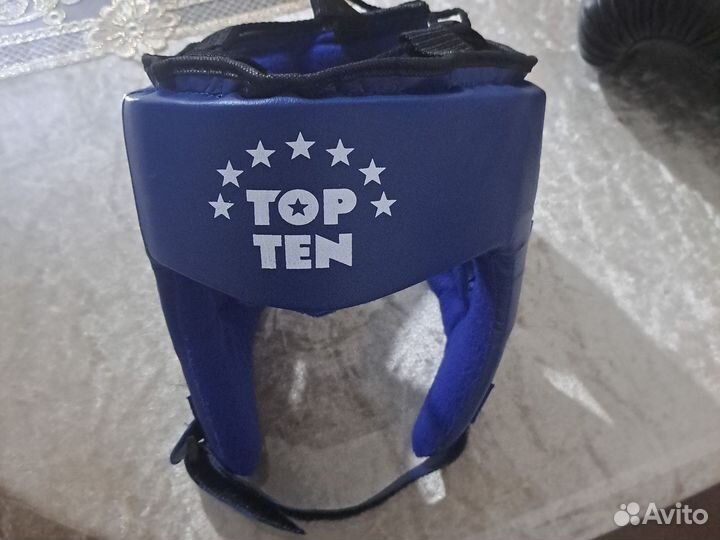 Боксерский шлем