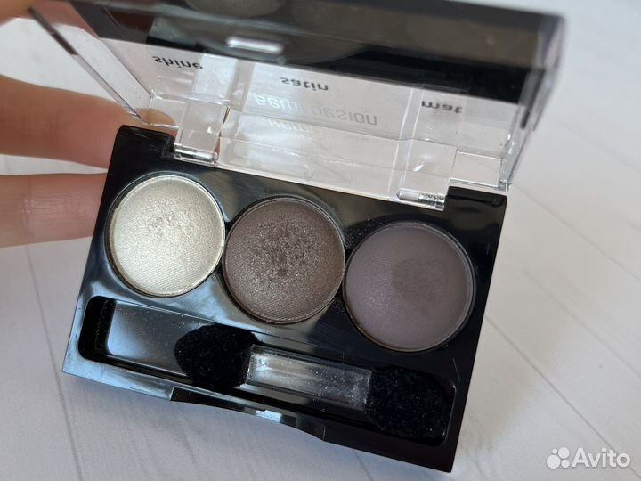 Тени для век