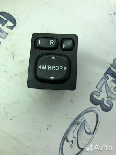 Кнопка регулировки зеркал Toyota noah