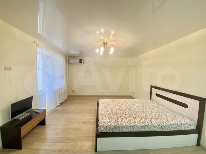 1-к. квартира, 52 м², 14/16 эт.