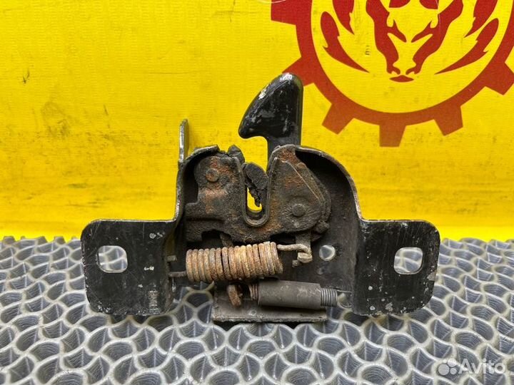 Замок капота Jeep Grand Cherokee 3 WH/WK 3.0 V6