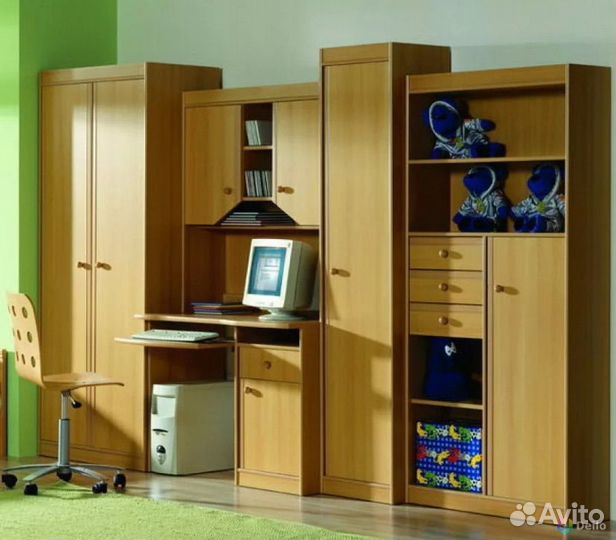 Детская стенка со столом