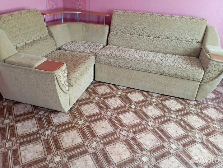 Угловой диван