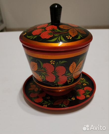 Деревянная посуда ручной работы. Хохлома