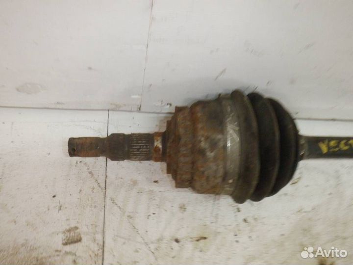 Привод передний правый