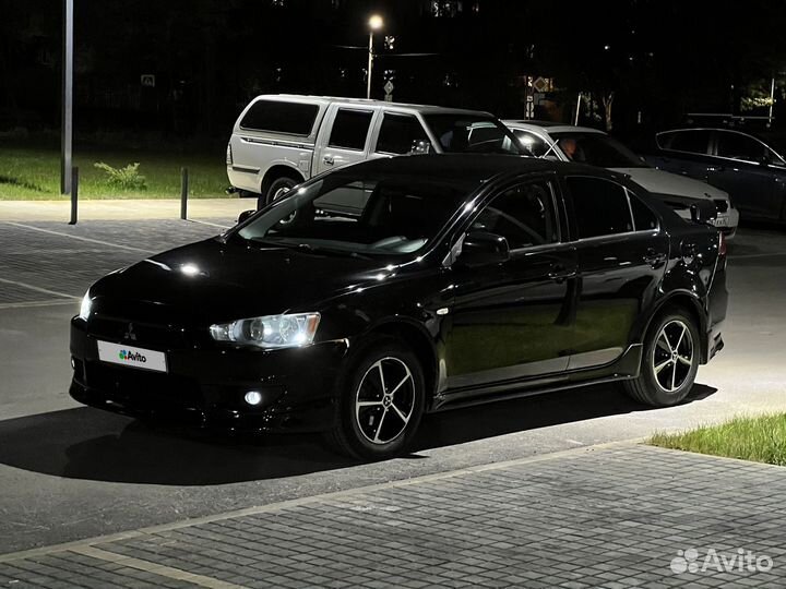 Mitsubishi Lancer 2.0 МТ, 2008, 310 000 км