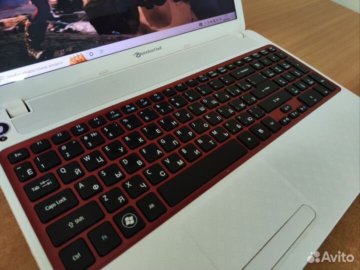 Ноутбук для игр и развлечений Acer / geforce / 8gb