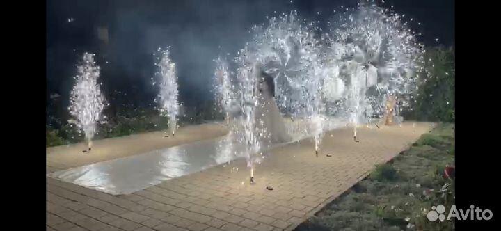 Холодные фонтаны сценический
