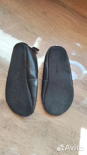 Черные чешки новые 25