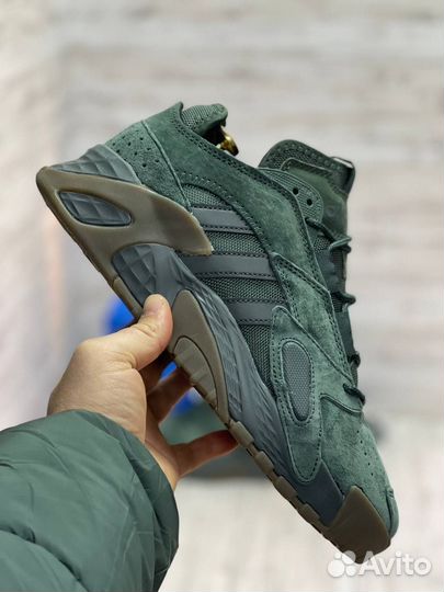 Мужские зимние кроссовки Adidas