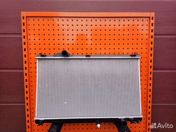 Радиатор Lexus gs 300