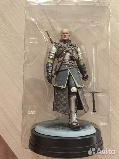 Фигурка Геральт Ведьмак