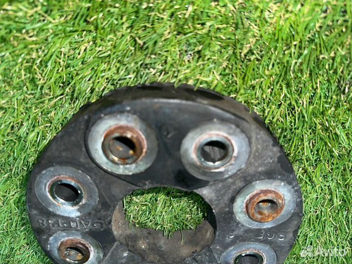 Эластичная муфта Mercedes E W210 ом113.980 2001