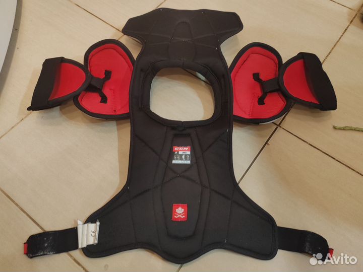 Нагрудник хоккейный CCM Jr s