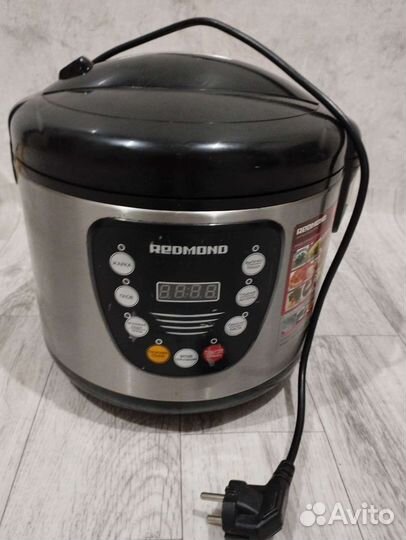 Мультиварка Redmond б/у