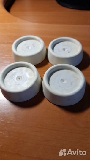 Подставки от вибрации под ножки с/м