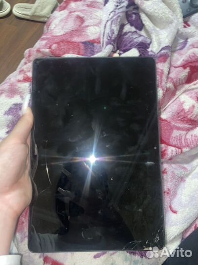 Планшет huawei продаю на запчасти