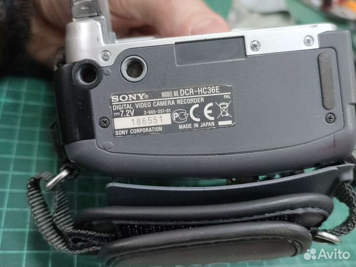 Видеокамера Sony DCR-HC36E