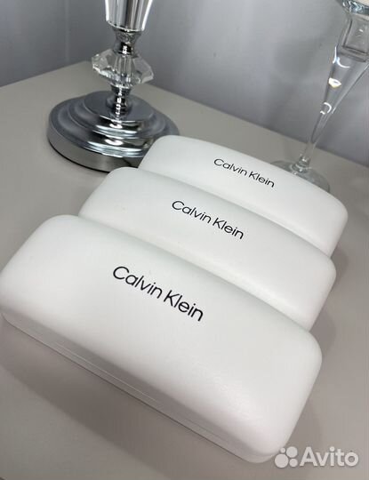 Солнцезащитные очки calvin klein